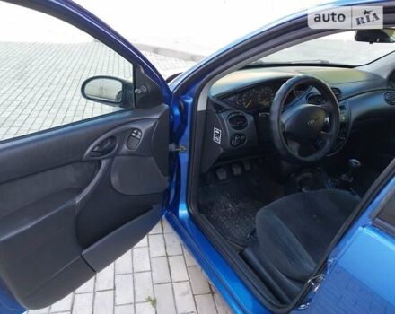 Синий Форд Фокус, объемом двигателя 1.6 л и пробегом 401 тыс. км за 3000 $, фото 14 на Automoto.ua