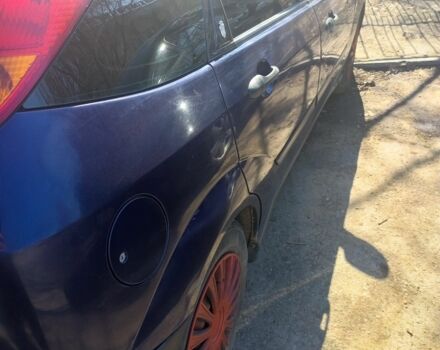 Синий Форд Фокус, объемом двигателя 1.8 л и пробегом 345 тыс. км за 1531 $, фото 3 на Automoto.ua