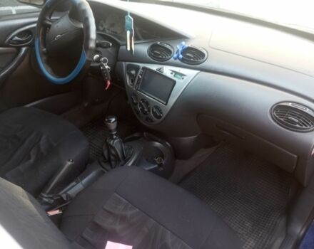 Синий Форд Фокус, объемом двигателя 1.8 л и пробегом 250 тыс. км за 1850 $, фото 5 на Automoto.ua