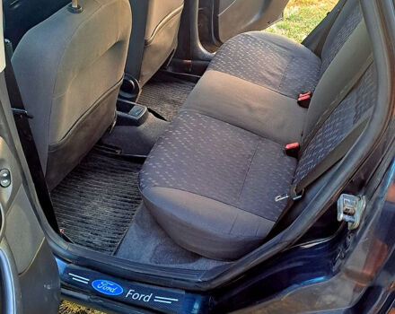 Синій Форд Фокус, об'ємом двигуна 1.6 л та пробігом 255 тис. км за 3100 $, фото 1 на Automoto.ua