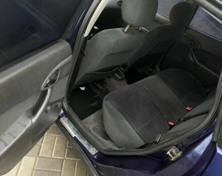 Синій Форд Фокус, об'ємом двигуна 1.8 л та пробігом 245 тис. км за 1400 $, фото 9 на Automoto.ua