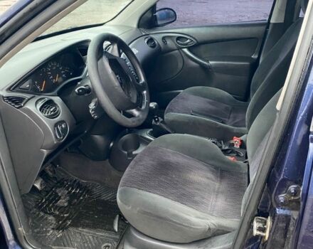 Синій Форд Фокус, об'ємом двигуна 1.8 л та пробігом 255 тис. км за 1800 $, фото 6 на Automoto.ua