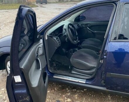 Синій Форд Фокус, об'ємом двигуна 1.8 л та пробігом 255 тис. км за 1800 $, фото 9 на Automoto.ua