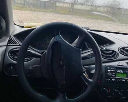 Синій Форд Фокус, об'ємом двигуна 1.8 л та пробігом 255 тис. км за 1800 $, фото 10 на Automoto.ua