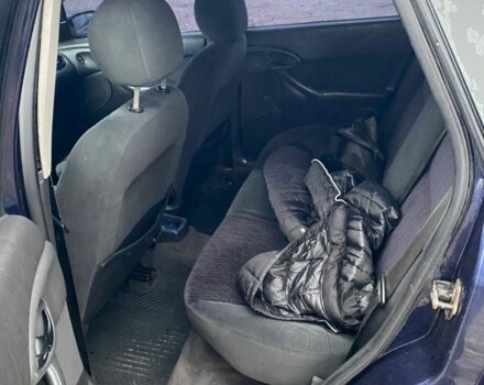 Синій Форд Фокус, об'ємом двигуна 1.8 л та пробігом 255 тис. км за 1800 $, фото 13 на Automoto.ua