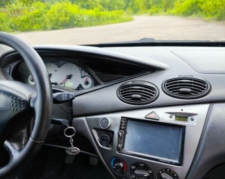 Синий Форд Фокус, объемом двигателя 1.6 л и пробегом 300 тыс. км за 3700 $, фото 9 на Automoto.ua