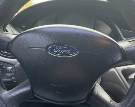 Синій Форд Фокус, об'ємом двигуна 1.8 л та пробігом 280 тис. км за 3800 $, фото 7 на Automoto.ua