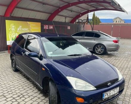 Синий Форд Фокус, объемом двигателя 0 л и пробегом 300 тыс. км за 1000 $, фото 1 на Automoto.ua