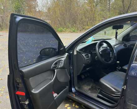 Синій Форд Фокус, об'ємом двигуна 1.8 л та пробігом 280 тис. км за 3800 $, фото 5 на Automoto.ua