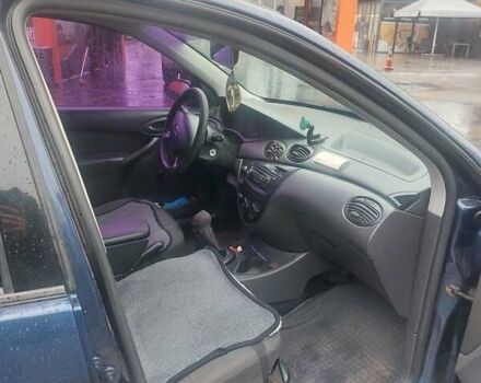 Синий Форд Фокус, объемом двигателя 1.4 л и пробегом 268 тыс. км за 3600 $, фото 5 на Automoto.ua