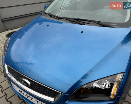 Синій Форд Фокус, об'ємом двигуна 1.6 л та пробігом 220 тис. км за 4500 $, фото 4 на Automoto.ua