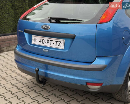 Синій Форд Фокус, об'ємом двигуна 1.6 л та пробігом 220 тис. км за 4500 $, фото 13 на Automoto.ua