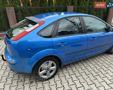 Синій Форд Фокус, об'ємом двигуна 1.6 л та пробігом 220 тис. км за 4500 $, фото 8 на Automoto.ua