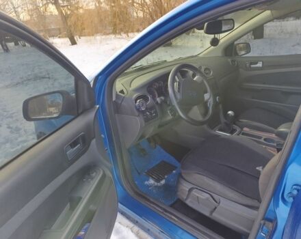 Синій Форд Фокус, об'ємом двигуна 1.6 л та пробігом 435 тис. км за 3350 $, фото 12 на Automoto.ua