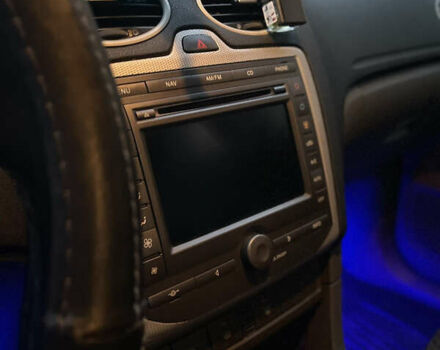 Синій Форд Фокус, об'ємом двигуна 2 л та пробігом 305 тис. км за 4000 $, фото 3 на Automoto.ua