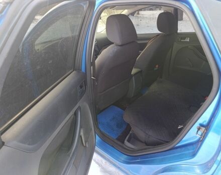 Синій Форд Фокус, об'ємом двигуна 1.6 л та пробігом 435 тис. км за 3350 $, фото 13 на Automoto.ua