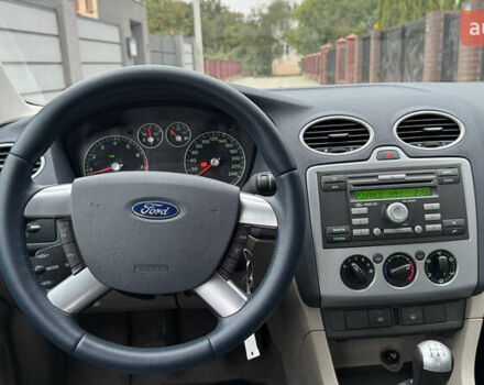 Синій Форд Фокус, об'ємом двигуна 1.6 л та пробігом 220 тис. км за 4500 $, фото 21 на Automoto.ua