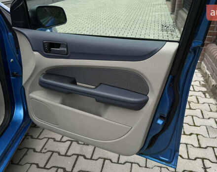 Синій Форд Фокус, об'ємом двигуна 1.6 л та пробігом 220 тис. км за 4500 $, фото 30 на Automoto.ua