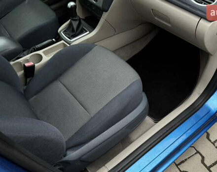 Синій Форд Фокус, об'ємом двигуна 1.6 л та пробігом 220 тис. км за 4500 $, фото 32 на Automoto.ua