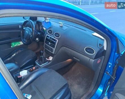 Синий Форд Фокус, объемом двигателя 2 л и пробегом 450 тыс. км за 3800 $, фото 6 на Automoto.ua