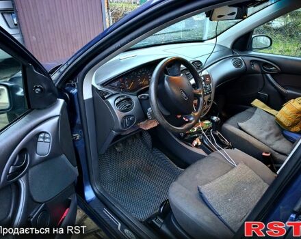 Синій Форд Фокус, об'ємом двигуна 1.6 л та пробігом 32000 тис. км за 2200 $, фото 4 на Automoto.ua