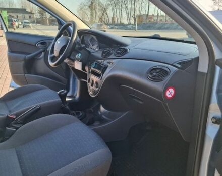 Синий Форд Фокус, объемом двигателя 1.4 л и пробегом 155 тыс. км за 3600 $, фото 6 на Automoto.ua