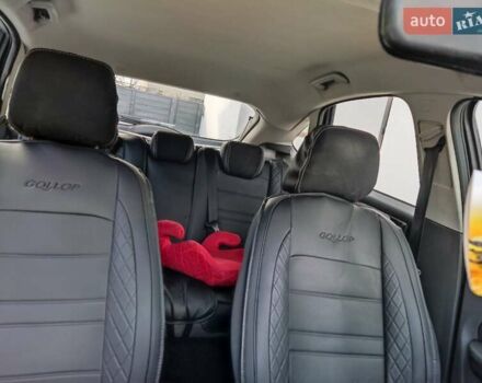 Синій Форд Фокус, об'ємом двигуна 1.6 л та пробігом 374 тис. км за 3800 $, фото 6 на Automoto.ua