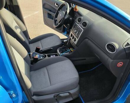 Синий Форд Фокус, объемом двигателя 1.6 л и пробегом 220 тыс. км за 6300 $, фото 20 на Automoto.ua