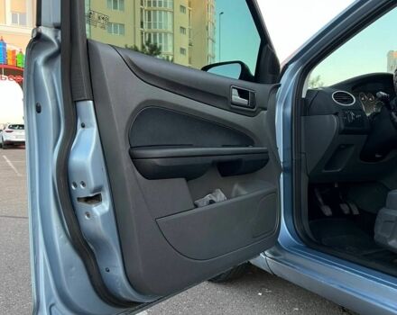 Синий Форд Фокус, объемом двигателя 1.6 л и пробегом 192 тыс. км за 3800 $, фото 6 на Automoto.ua