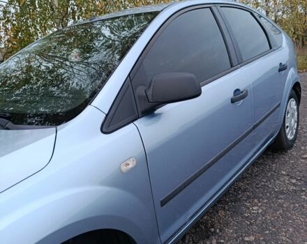 Синий Форд Фокус, объемом двигателя 1.6 л и пробегом 347 тыс. км за 4700 $, фото 2 на Automoto.ua