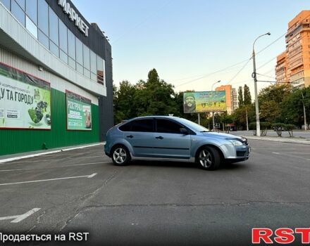 Синий Форд Фокус, объемом двигателя 1.4 л и пробегом 186 тыс. км за 3950 $, фото 6 на Automoto.ua