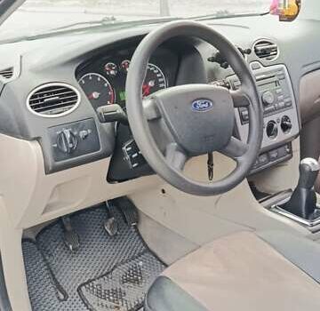 Форд Фокус 2005 в Николаеве на Automoto.ua Синий Форд Фокус, объемом двигателя 1.6 л и пробегом 202 тыс. км за 5350 $, фото 4 на Automoto.ua