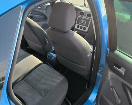 Синий Форд Фокус, объемом двигателя 1.6 л и пробегом 220 тыс. км за 6300 $, фото 25 на Automoto.ua