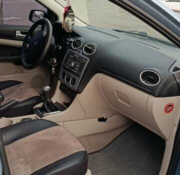 Форд Фокус 2005 в Николаеве на Automoto.ua Синий Форд Фокус, объемом двигателя 1.6 л и пробегом 202 тыс. км за 5350 $, фото 2 на Automoto.ua