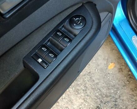 Синий Форд Фокус, объемом двигателя 1.6 л и пробегом 195 тыс. км за 5300 $, фото 27 на Automoto.ua