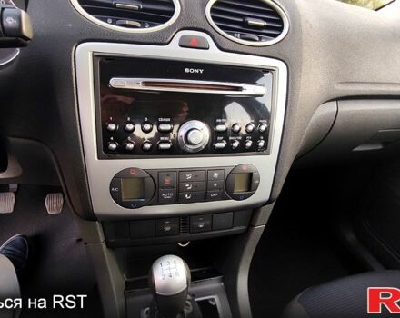 Синій Форд Фокус, об'ємом двигуна 1.6 л та пробігом 260 тис. км за 4800 $, фото 2 на Automoto.ua