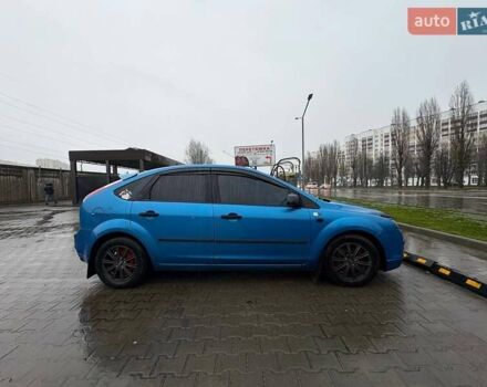 Синий Форд Фокус, объемом двигателя 1.6 л и пробегом 245 тыс. км за 4500 $, фото 5 на Automoto.ua