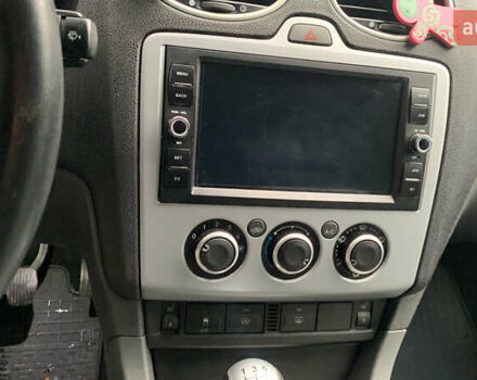 Синий Форд Фокус, объемом двигателя 1.6 л и пробегом 182 тыс. км за 5100 $, фото 10 на Automoto.ua