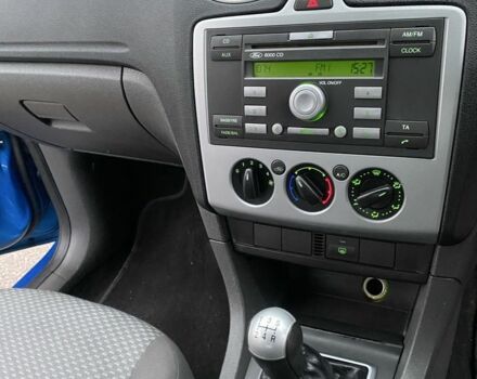 Синий Форд Фокус, объемом двигателя 1.4 л и пробегом 165 тыс. км за 2100 $, фото 6 на Automoto.ua