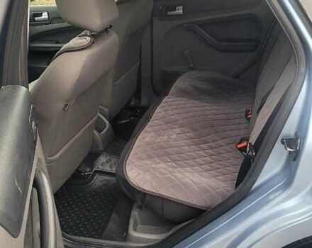 Синий Форд Фокус, объемом двигателя 1.6 л и пробегом 371 тыс. км за 4000 $, фото 6 на Automoto.ua