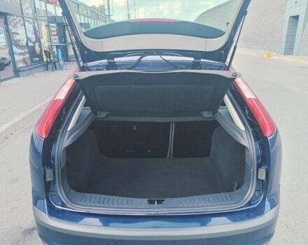 Синій Форд Фокус, об'ємом двигуна 1.6 л та пробігом 280 тис. км за 4350 $, фото 5 на Automoto.ua