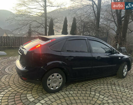 Синій Форд Фокус, об'ємом двигуна 1.56 л та пробігом 250 тис. км за 3750 $, фото 8 на Automoto.ua