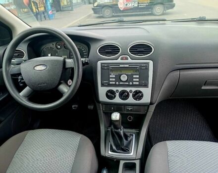 Синій Форд Фокус, об'ємом двигуна 1.6 л та пробігом 280 тис. км за 4350 $, фото 7 на Automoto.ua