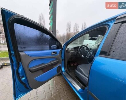 Синий Форд Фокус, объемом двигателя 1.6 л и пробегом 245 тыс. км за 4500 $, фото 18 на Automoto.ua