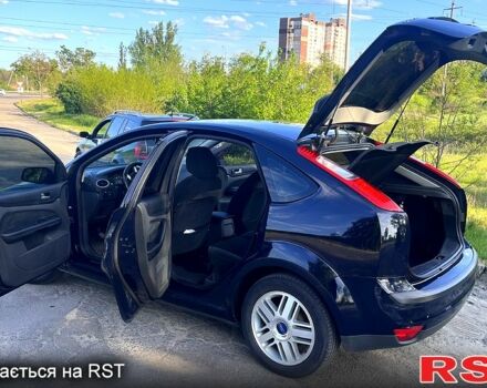 Синий Форд Фокус, объемом двигателя 1.6 л и пробегом 264 тыс. км за 6000 $, фото 4 на Automoto.ua