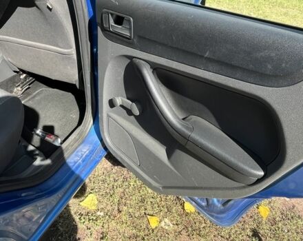 Синий Форд Фокус, объемом двигателя 1.4 л и пробегом 160 тыс. км за 2000 $, фото 8 на Automoto.ua