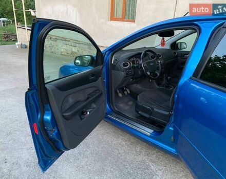Синий Форд Фокус, объемом двигателя 2 л и пробегом 257 тыс. км за 5500 $, фото 4 на Automoto.ua
