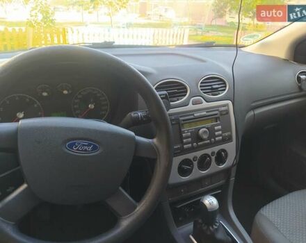 Синій Форд Фокус, об'ємом двигуна 1.6 л та пробігом 296 тис. км за 4450 $, фото 10 на Automoto.ua