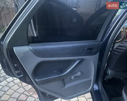 Синій Форд Фокус, об'ємом двигуна 1.56 л та пробігом 250 тис. км за 3750 $, фото 19 на Automoto.ua