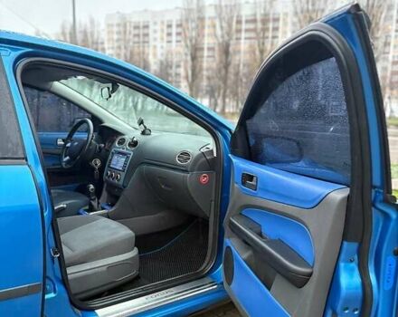Синий Форд Фокус, объемом двигателя 1.6 л и пробегом 245 тыс. км за 4500 $, фото 15 на Automoto.ua